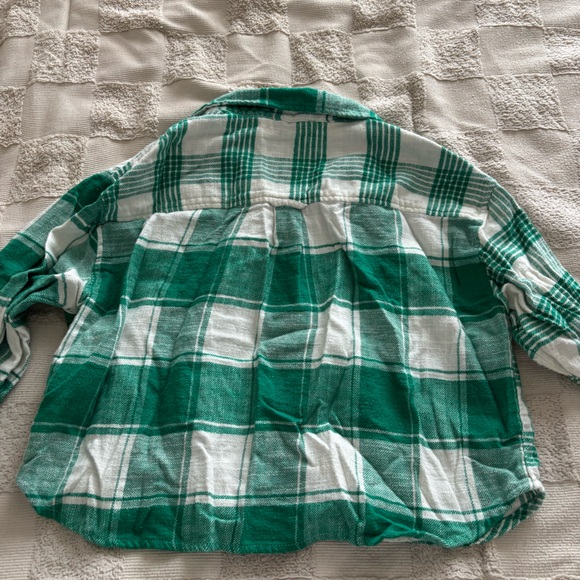 Super cute slightly cropped AE flannel! - Picture 5 of 5